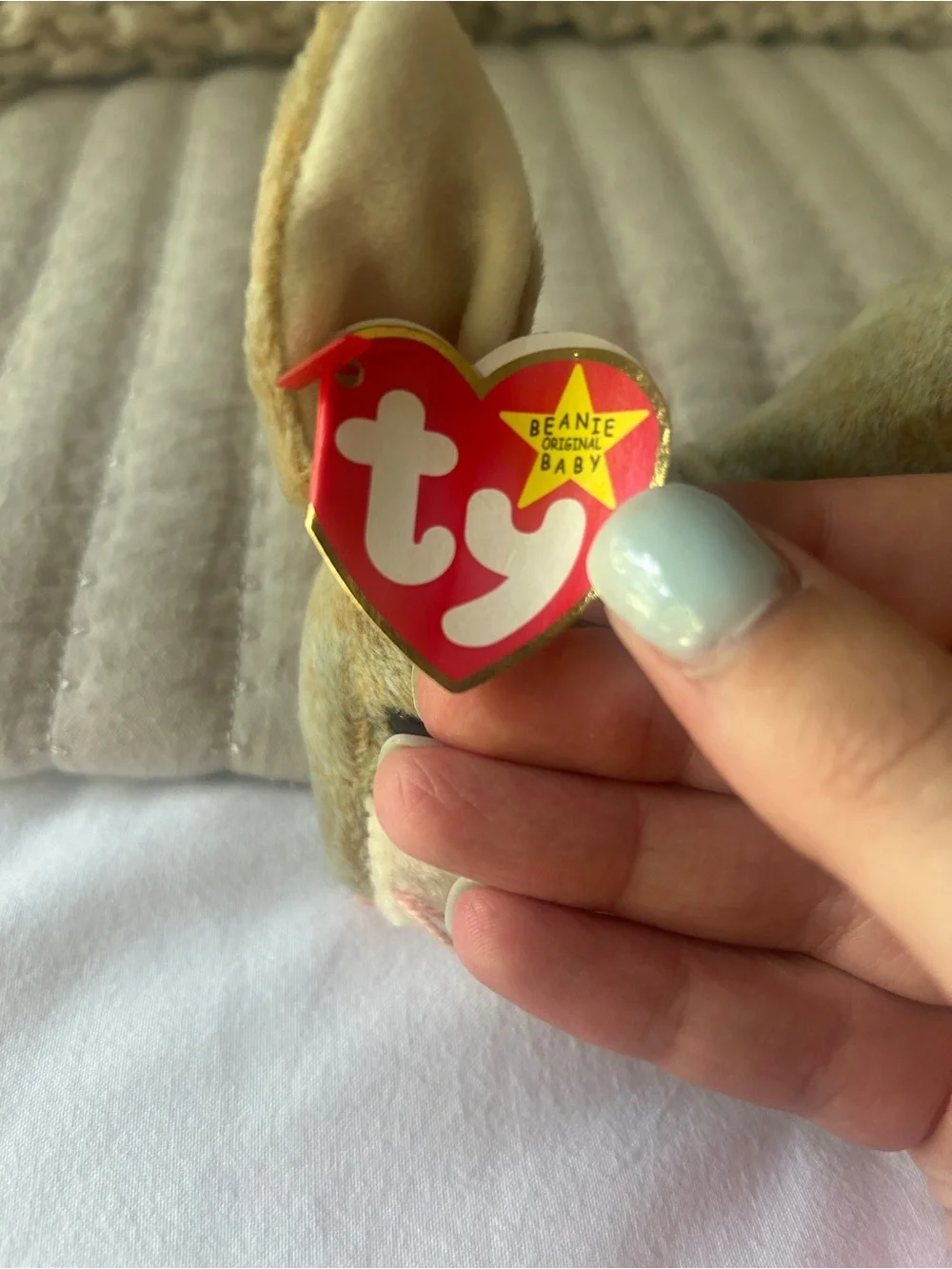 Ty Beanie Baby Nibbly the Bunny Rabbit Plush DOB May 7, 1998 w/ Tag